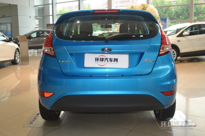 2013款 兩廂 1.5L 自動時尚型