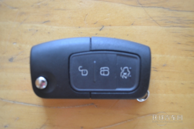 2013款 三廂 1.5L 自動品尚型