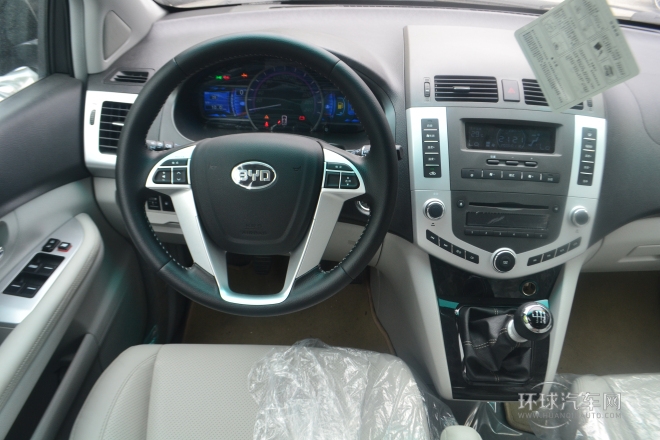 2014款 1.5TI 手動(dòng)豪華型