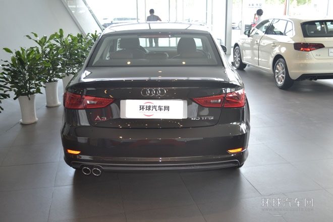 2014款 Limousine 40 TFSI S line舒適型