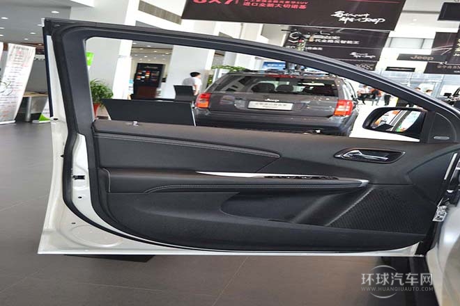 2013款 2.4L 兩驅尊尚版