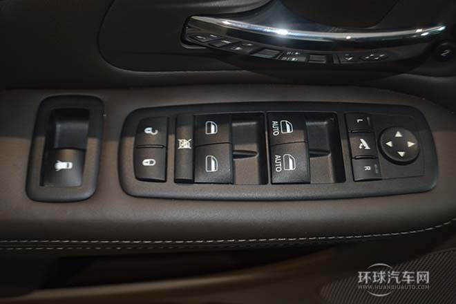 2013款 3.6L 豪華版