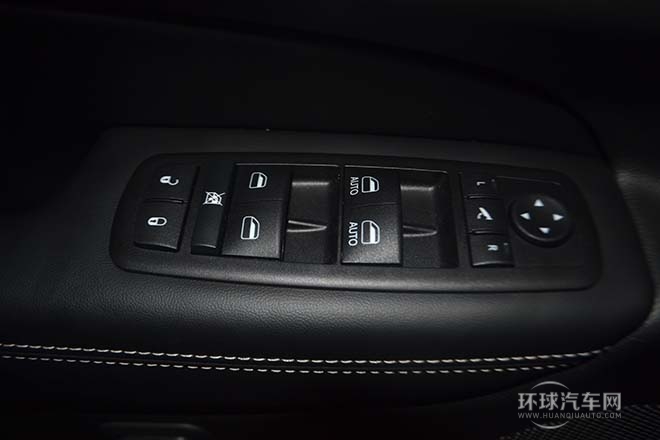 2014款 3.6L 精英導(dǎo)航版