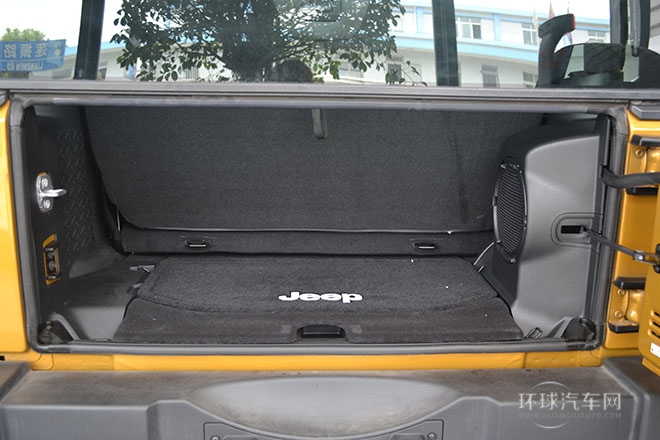 2013款 3.6L 兩門版 Sahara