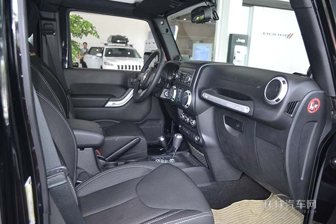 2014款 3.0L 四門版 Sahara