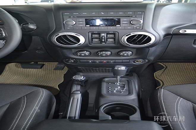 2014款 3.0L 四門版 Sahara