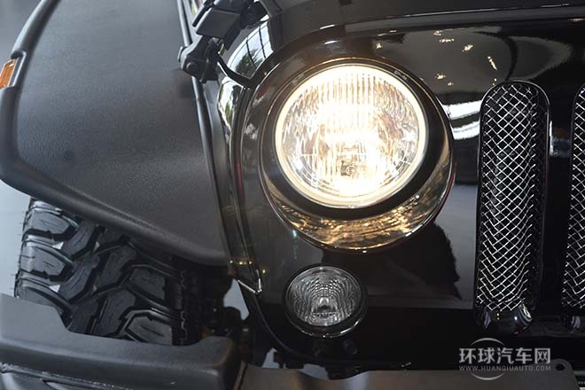 2014款 3.0L 四門版 Sahara