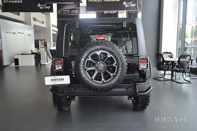 2014款 3.0L 四門版 Sahara