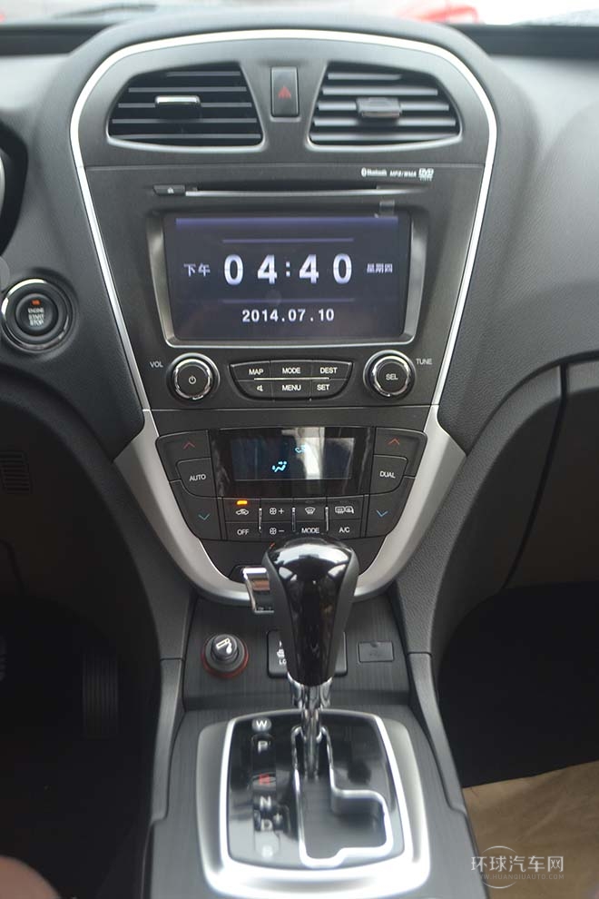 2013款 1.8T 自動四驅至尊版