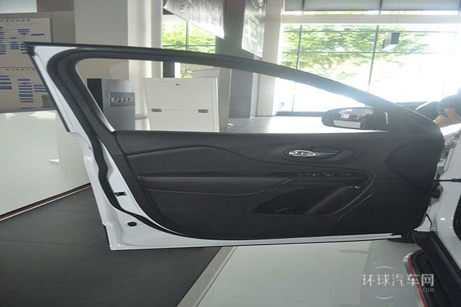 2014款 2.4L 豪華版