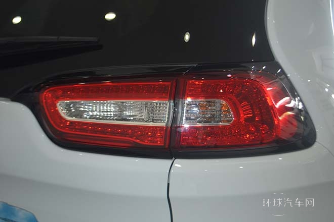 2014款 2.4L 豪華版