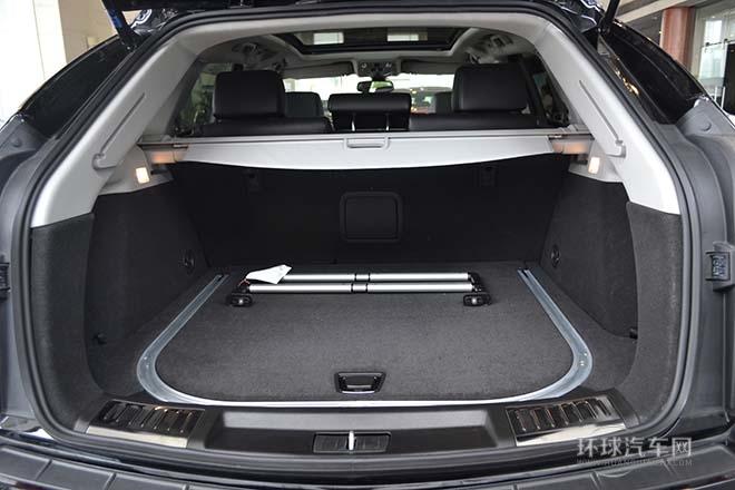 2014款 3.0L 領先型