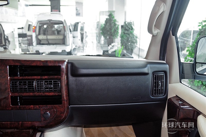 2014款 5.3L G2500S 四驅領袖級