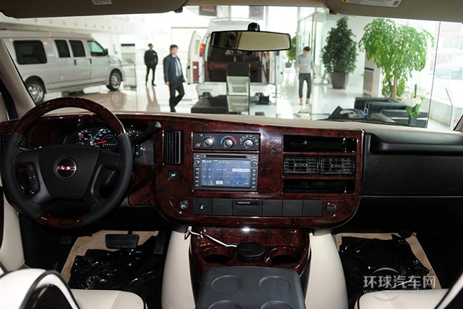 2014款 5.3L 領(lǐng)袖版