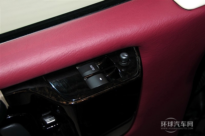 2014款 5.3L 四驅領袖版