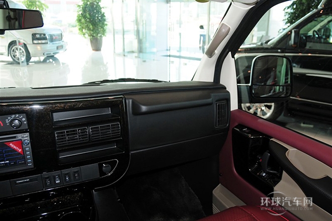 2014款 5.3L 四驅(qū)領(lǐng)袖版