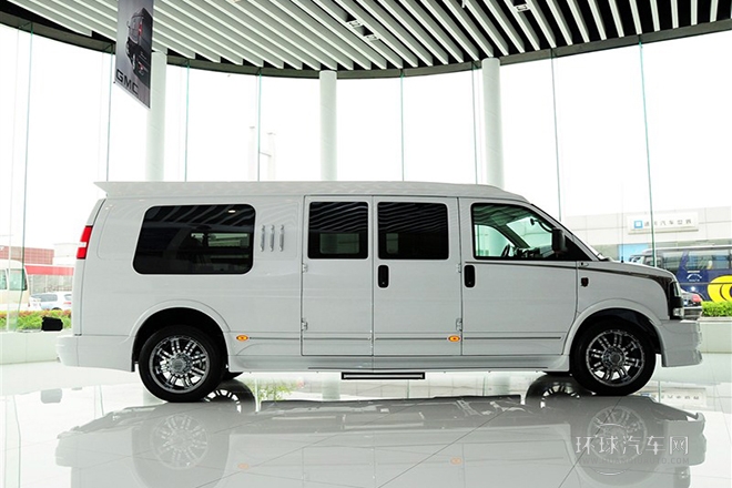 2014款 6.0L 長軸領袖版