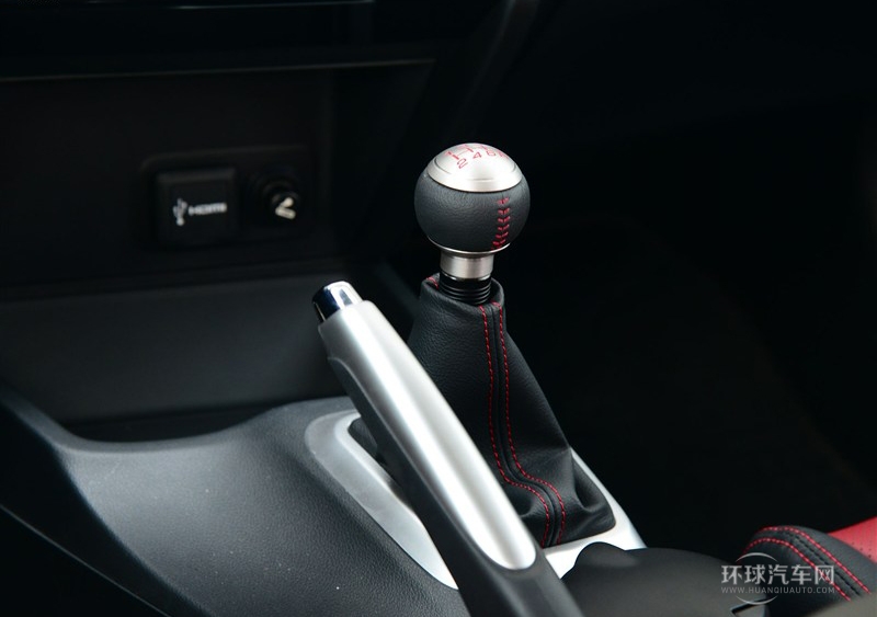 2014款 2.4L 手動Si