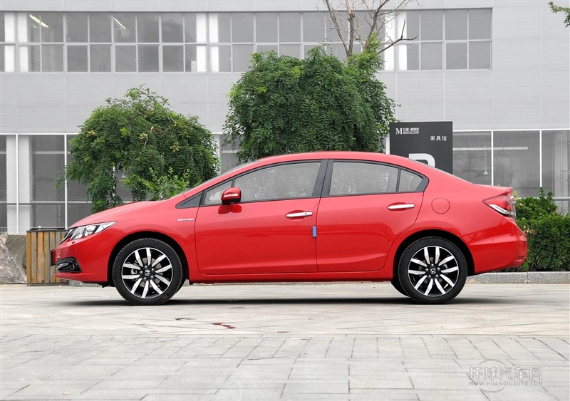 2014款 1.8L 自動(dòng)豪華版