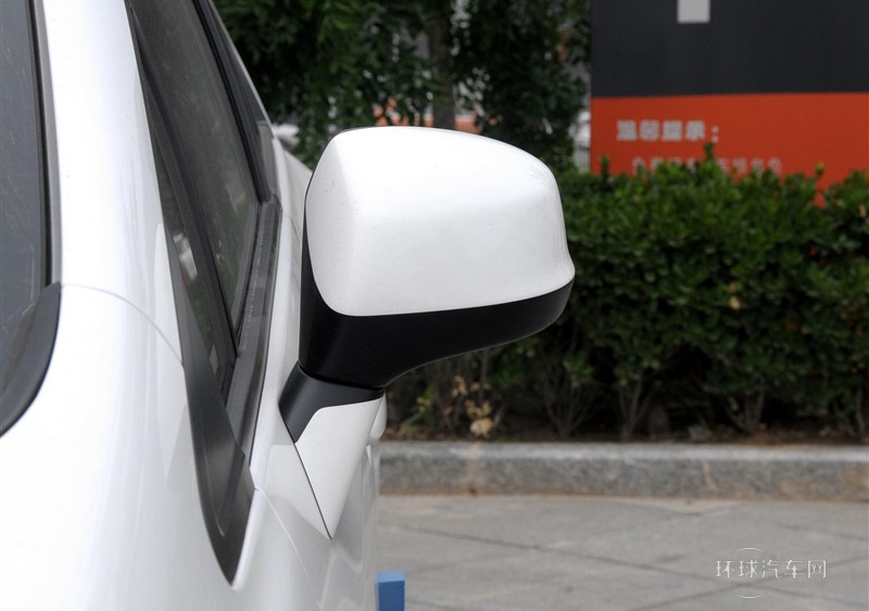 2014款 1.8L 自動(dòng)舒適版