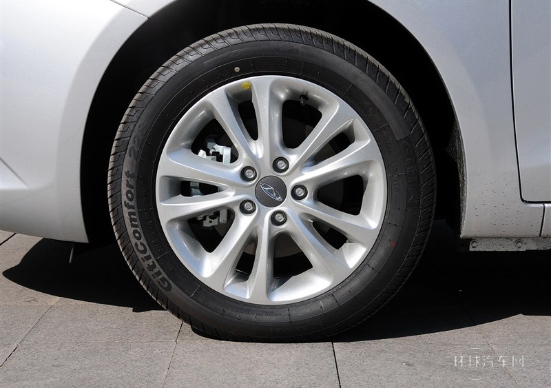 2013款 1.6L DVVT 手動致領版