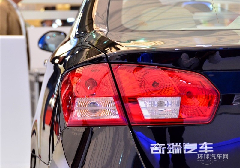 2012款 2.0L CVT尊雅版