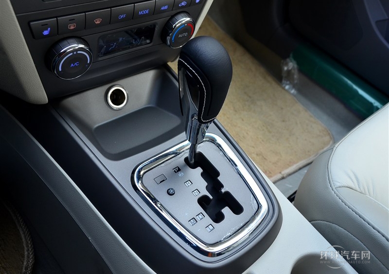 2012款 2.0L CVT智雅版