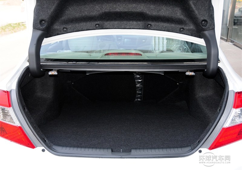 2013款 十周年紀念 1.8L 自動舒適版