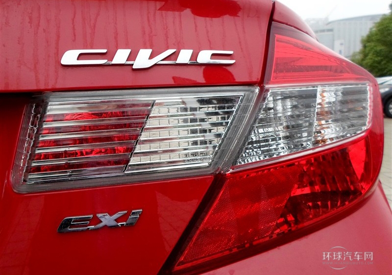 2013款 十周年紀念 1.8L 手動舒適版