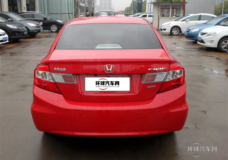 2013款 十周年紀念 1.8L 手動舒適版