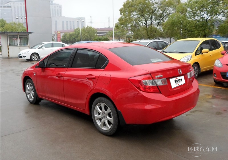 2013款 十周年紀念 1.8L 手動舒適版