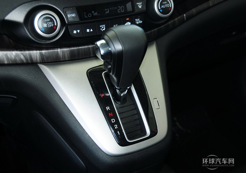 2012款 2.4L 四驅尊貴版