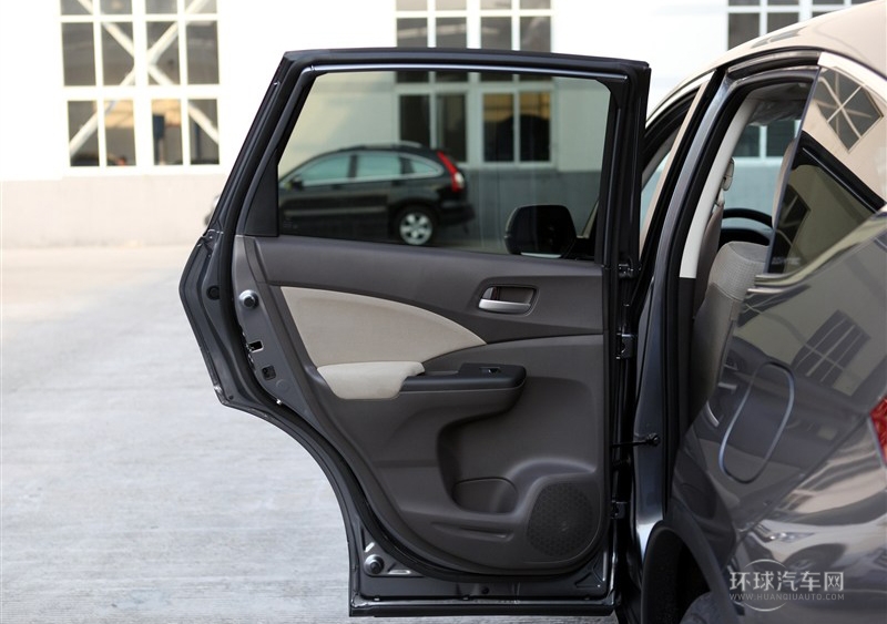 2012款 2.0L 四驅經典版