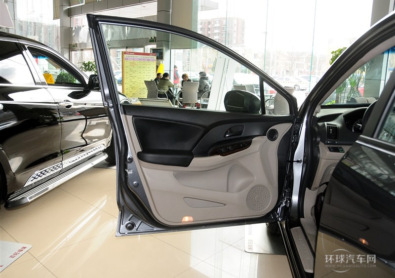 2014款 2.4L 舒適版
