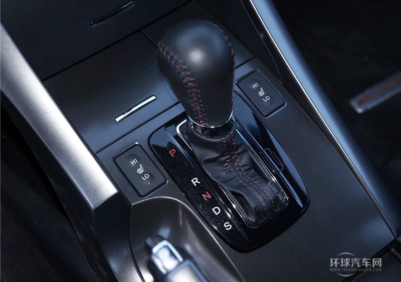 2013款 2.4L 尊貴版