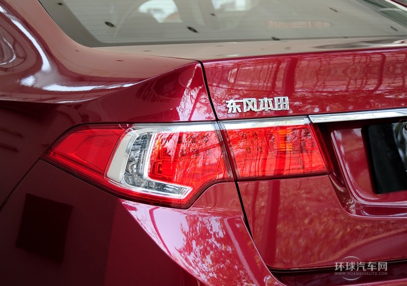 2013款 2.4L 豪華版