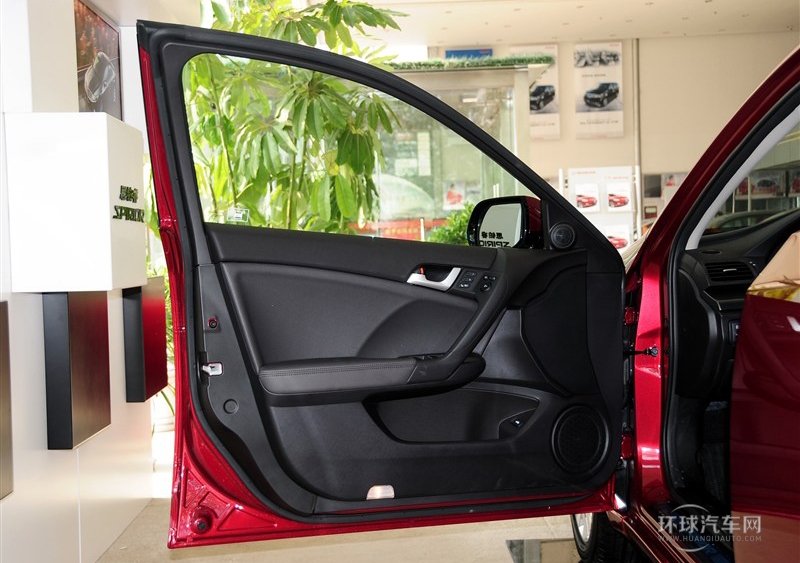 2013款 2.4L 豪華版