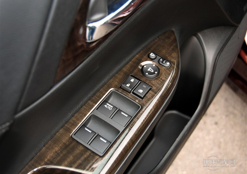 2014款 2.4L LX 舒適版