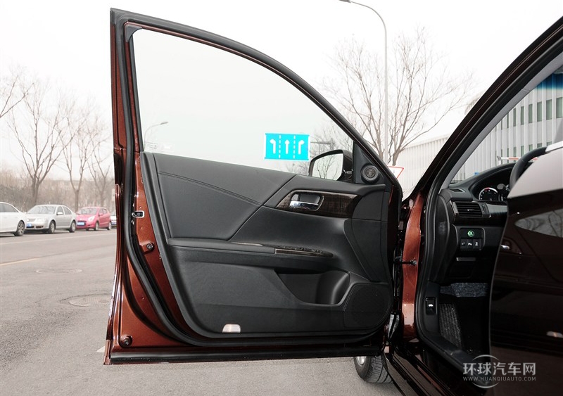 2014款 2.4L LX 舒適版