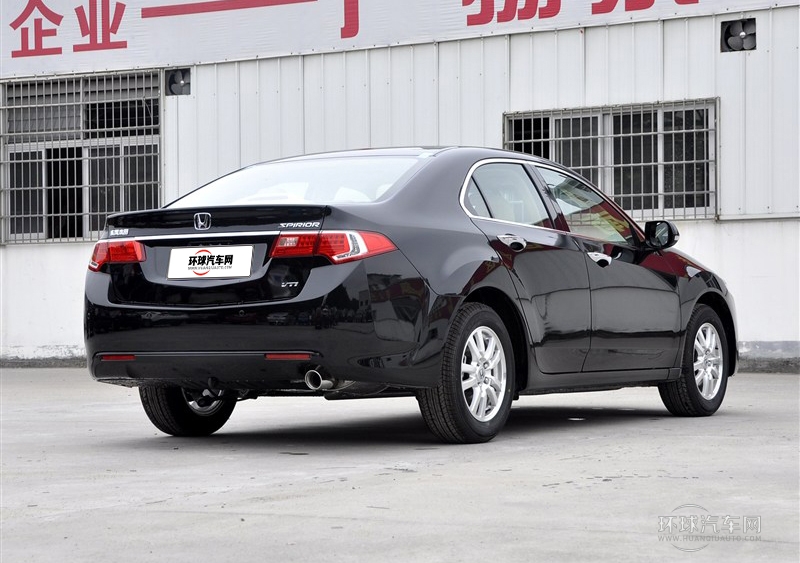 2013款 2.0L 豪華版