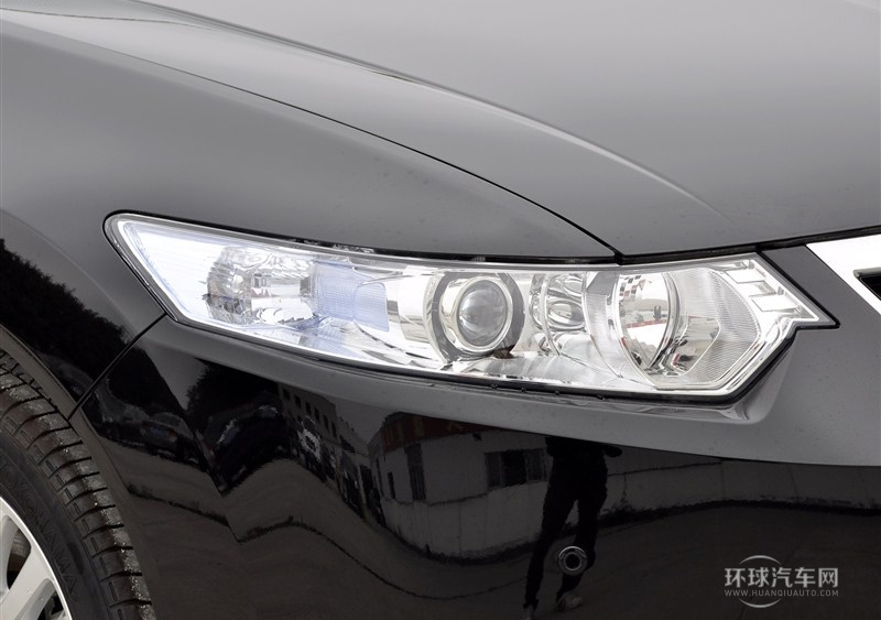 2013款 2.0L 豪華版