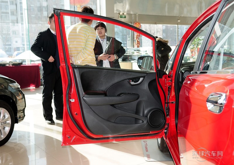 2011款 1.5L 手動豪華版