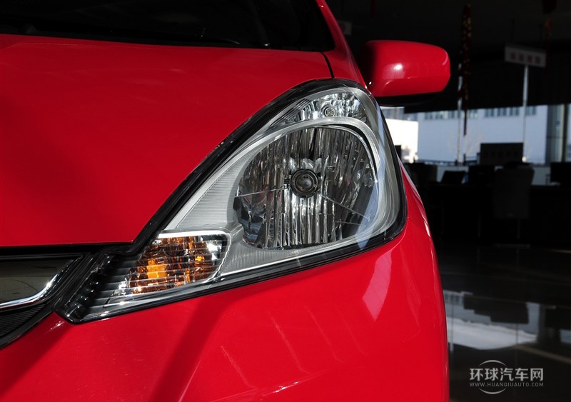 2011款 1.5L 手動豪華版