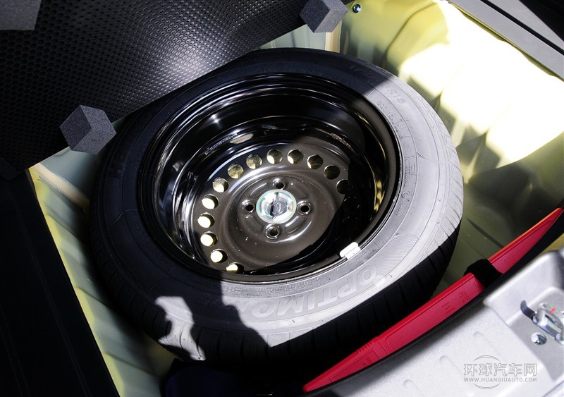 2011款 1.3L 自動(dòng)舒適版