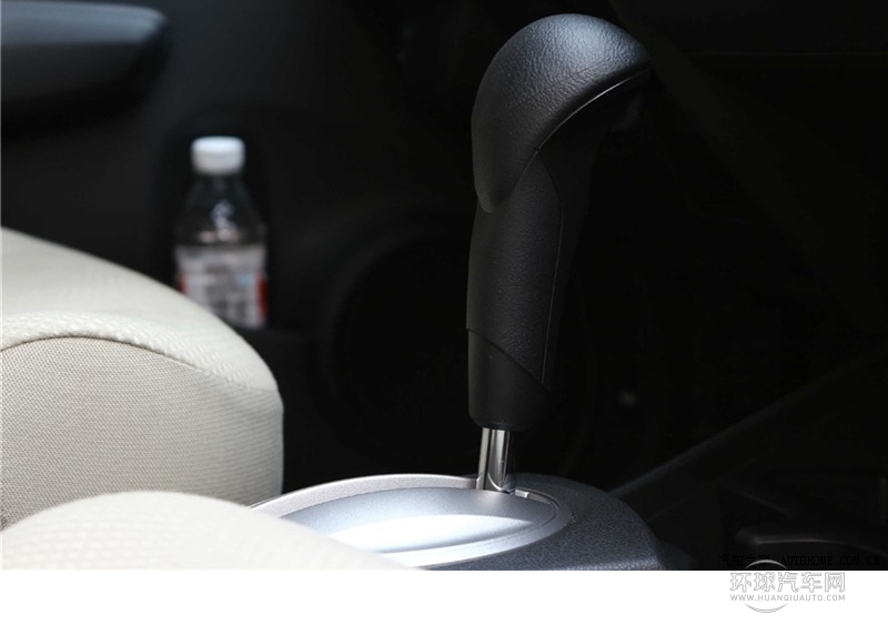2011款 1.3L 自動舒適版