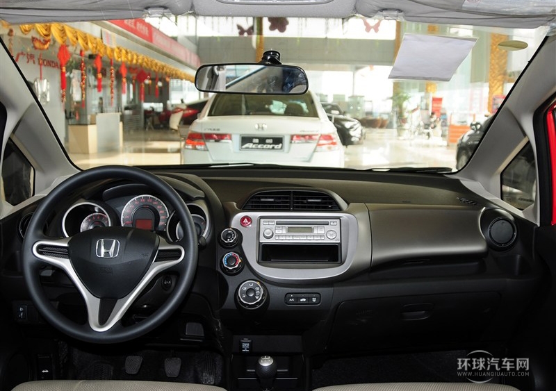 2011款 1.3L 手動舒適版