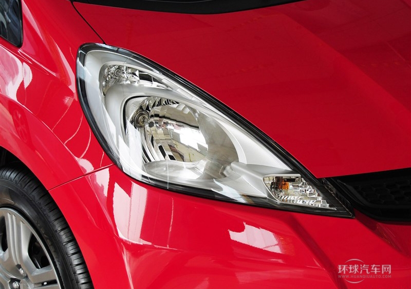 2011款 1.3L 手動舒適版