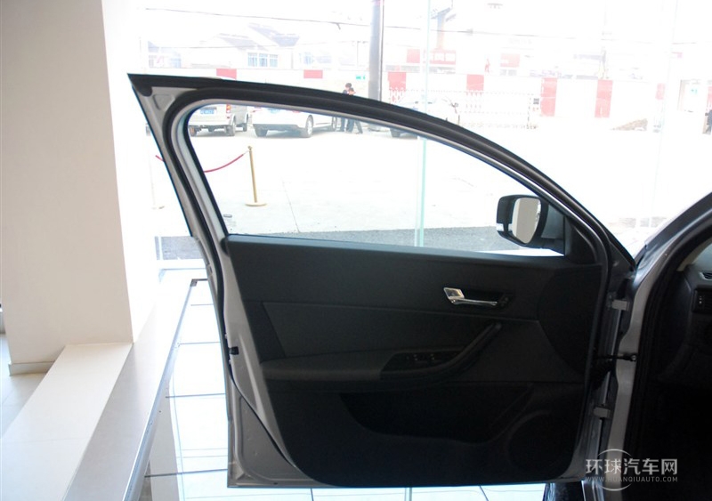 2014款 兩廂 1.6L 手動致享型