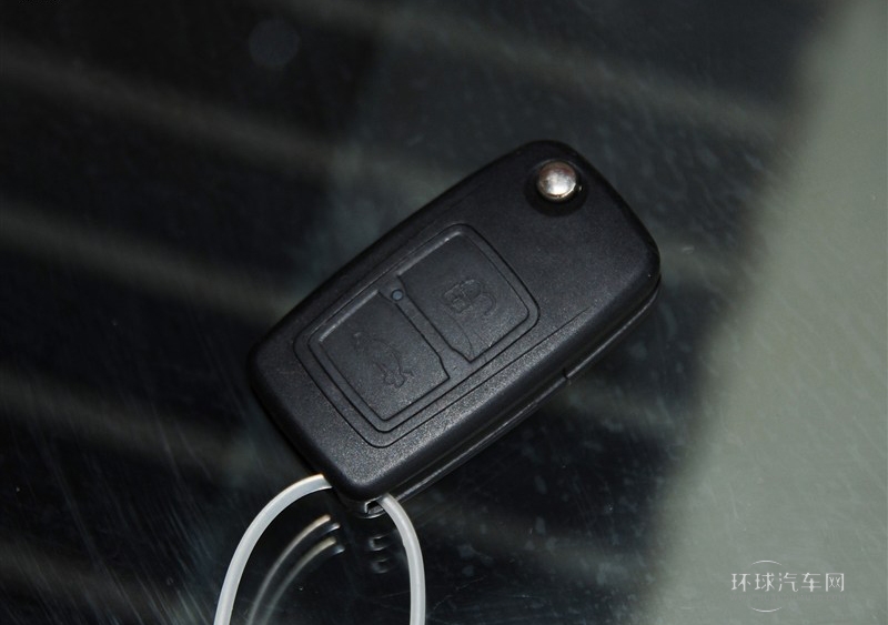 2012款 2.0L 手動智雅版