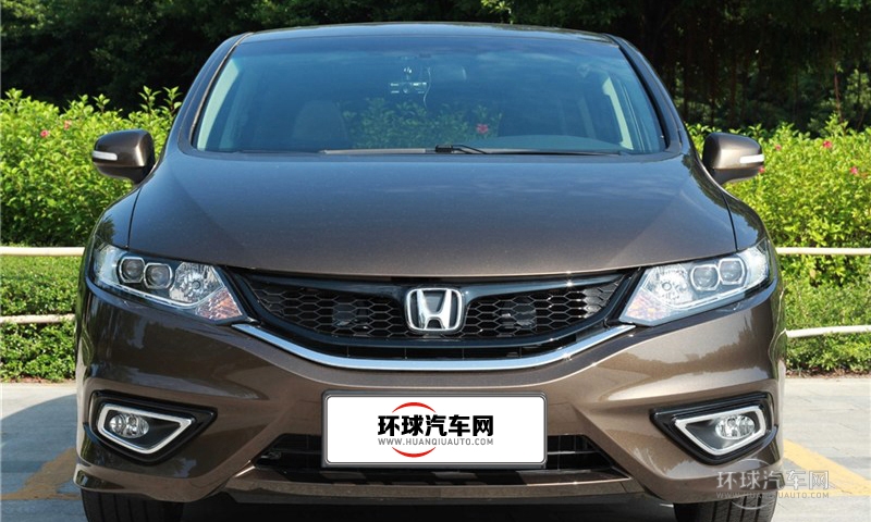 2013款 1.8L CVT豪華版 6座